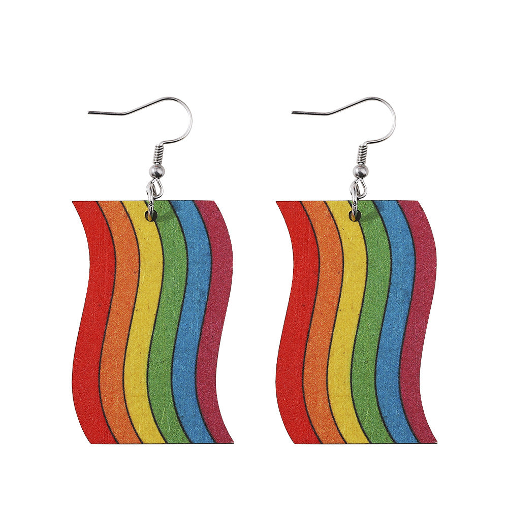 Mes de orgullo al por mayor Rainbow Gay Stars Love Flag Wood Pendientes de madera